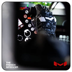 Forged Carbon Gloves by Moradness - The French Simracer