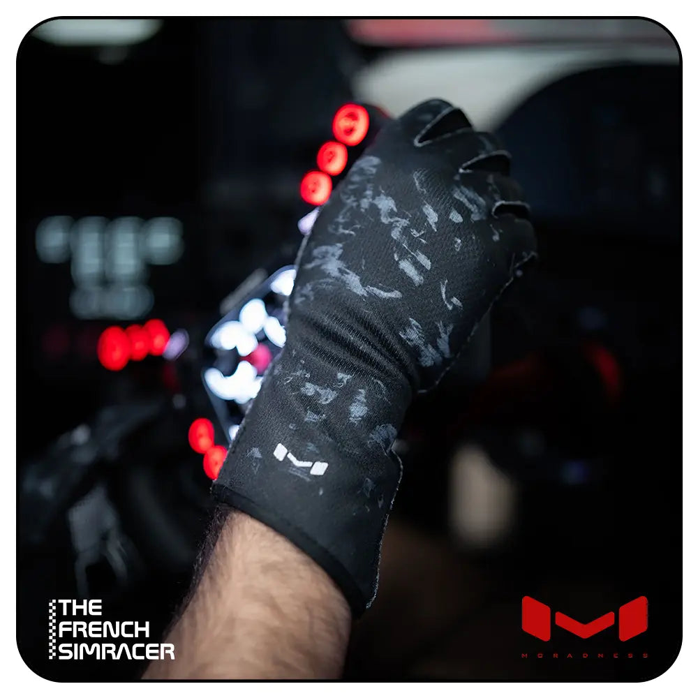 Aura Pro Forged Carbon Gloves by Moradness - The French Simracer