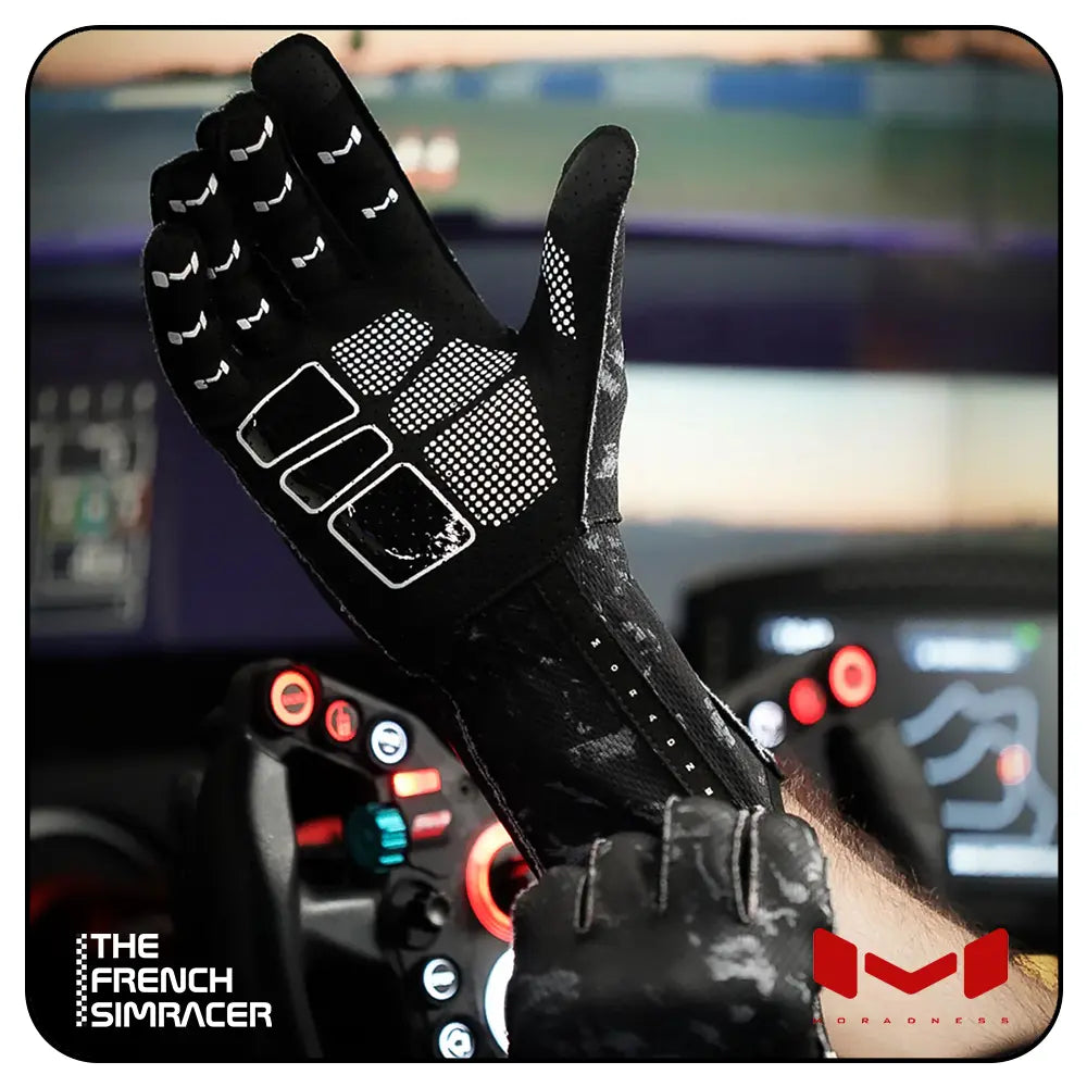 Aura Pro Forged Carbon Gloves by Moradness - The French Simracer