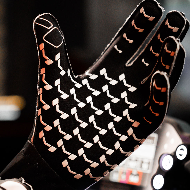Classic Gloves Black by Moradness - The French Simracer