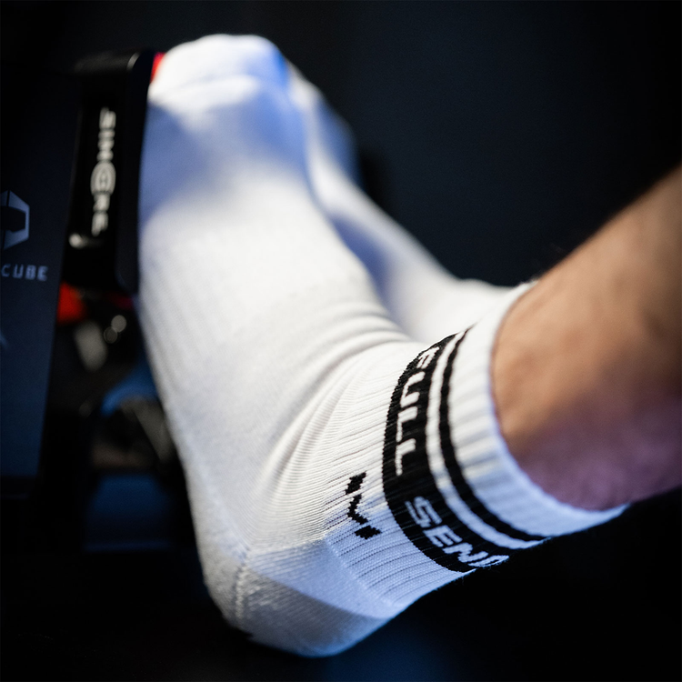 Chaussettes Full Send Blanches par Moradness - The French Simracer