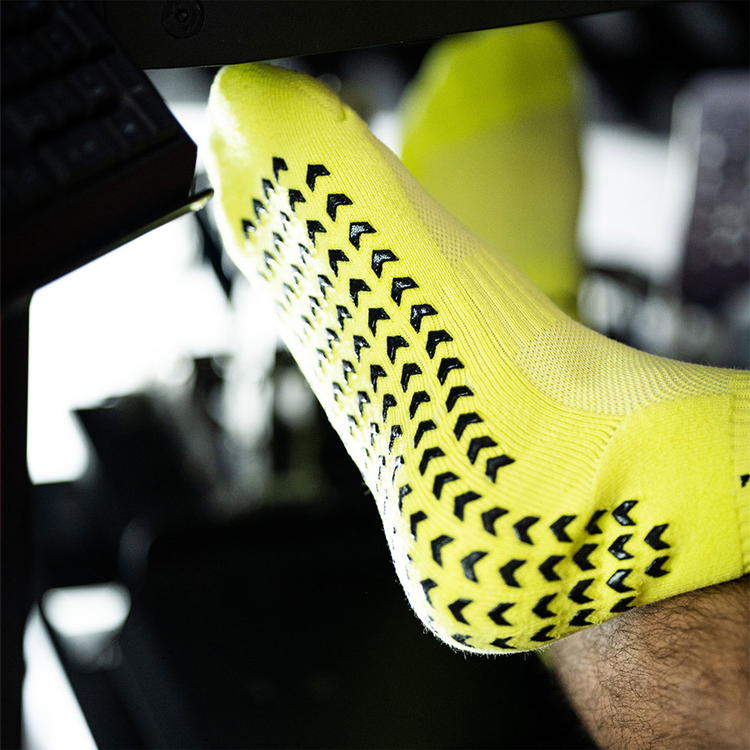 Chaussettes Simracing Neon par Moradness - The French Simracer