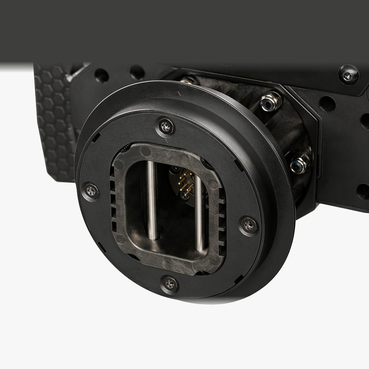 Fanatec CSL Universal Hub V2 + QR2 Lite côté volant, gros plan sur le quick release, vue 3
